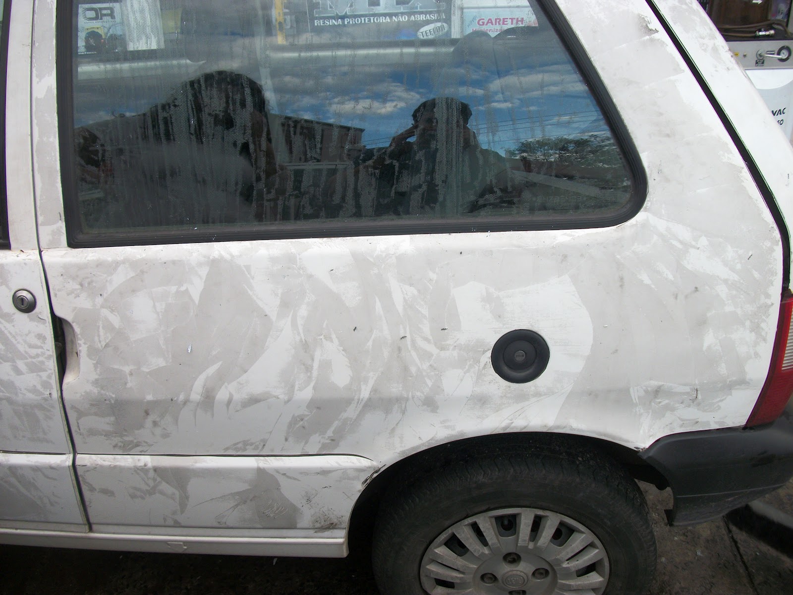 retirar adesivos do carro